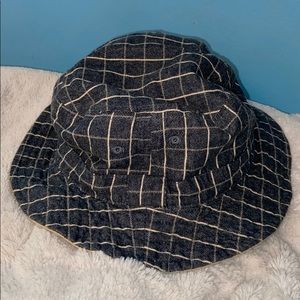 Plaid bucket hat